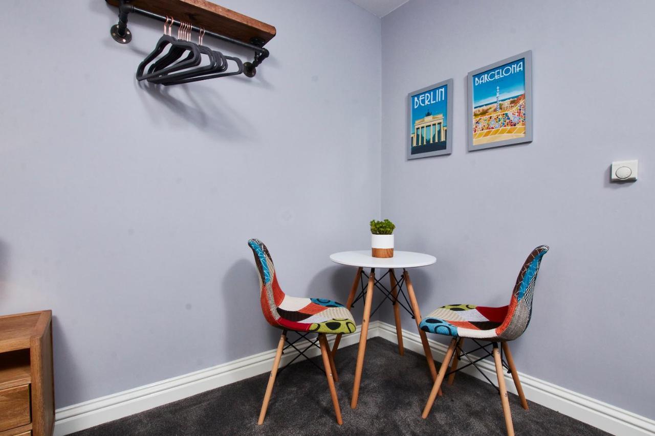 Delven House, Apartment 5 - Self Check-In, Self-Catering Serviced Apartment For East Midlands Airport Castle Donington Exterior foto